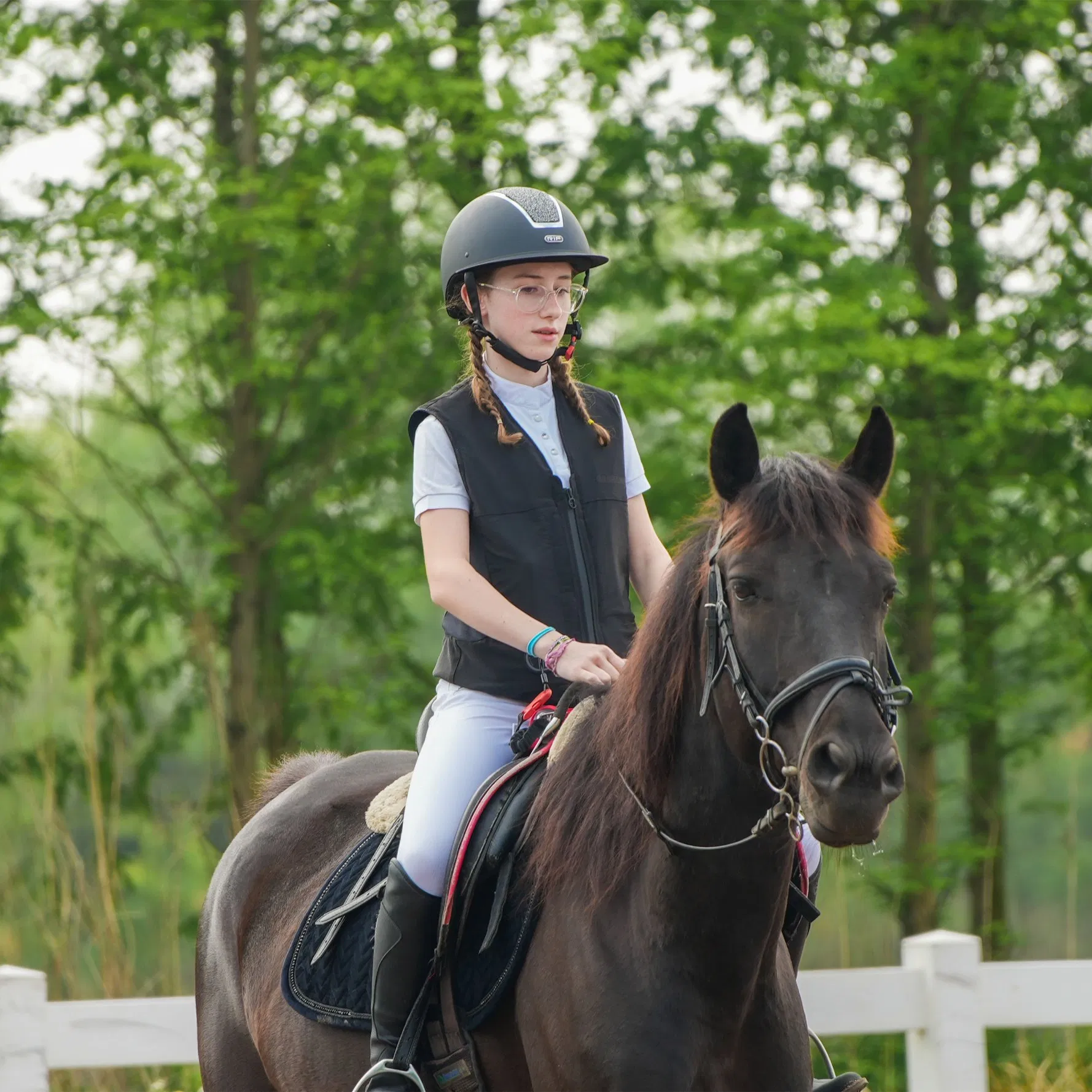 Chaleco Ultraligero Softshell para Montar a Caballo con Airbag para Entusiastas Ecuestres con Sistema de Airbag Mecánico de Respuesta Rápida Pedidos a Granel con Impresión Reflectante