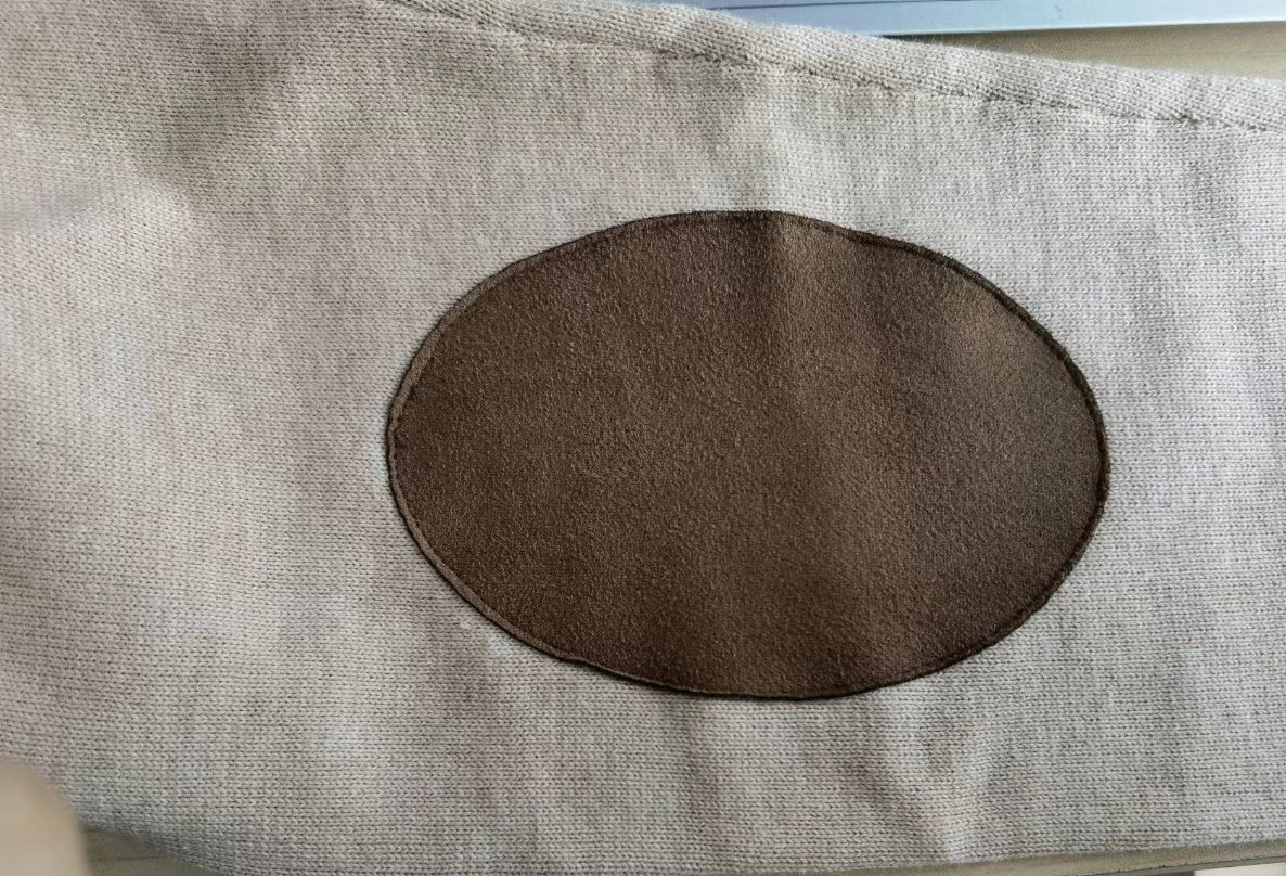 Prendas de punto con cuello en V para hombre&amp;prime;suéter Abrigo de ocio Ropa de invierno suave con bordado