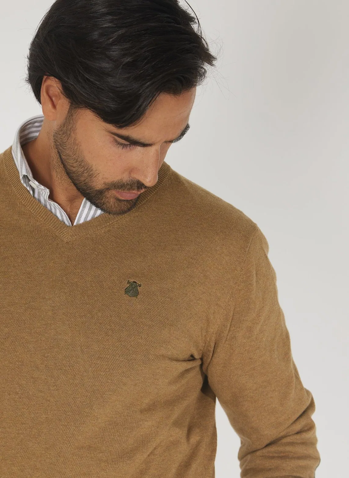 Prendas de punto con cuello en V para hombre&amp;prime;suéter Abrigo de ocio Ropa de invierno suave con bordado