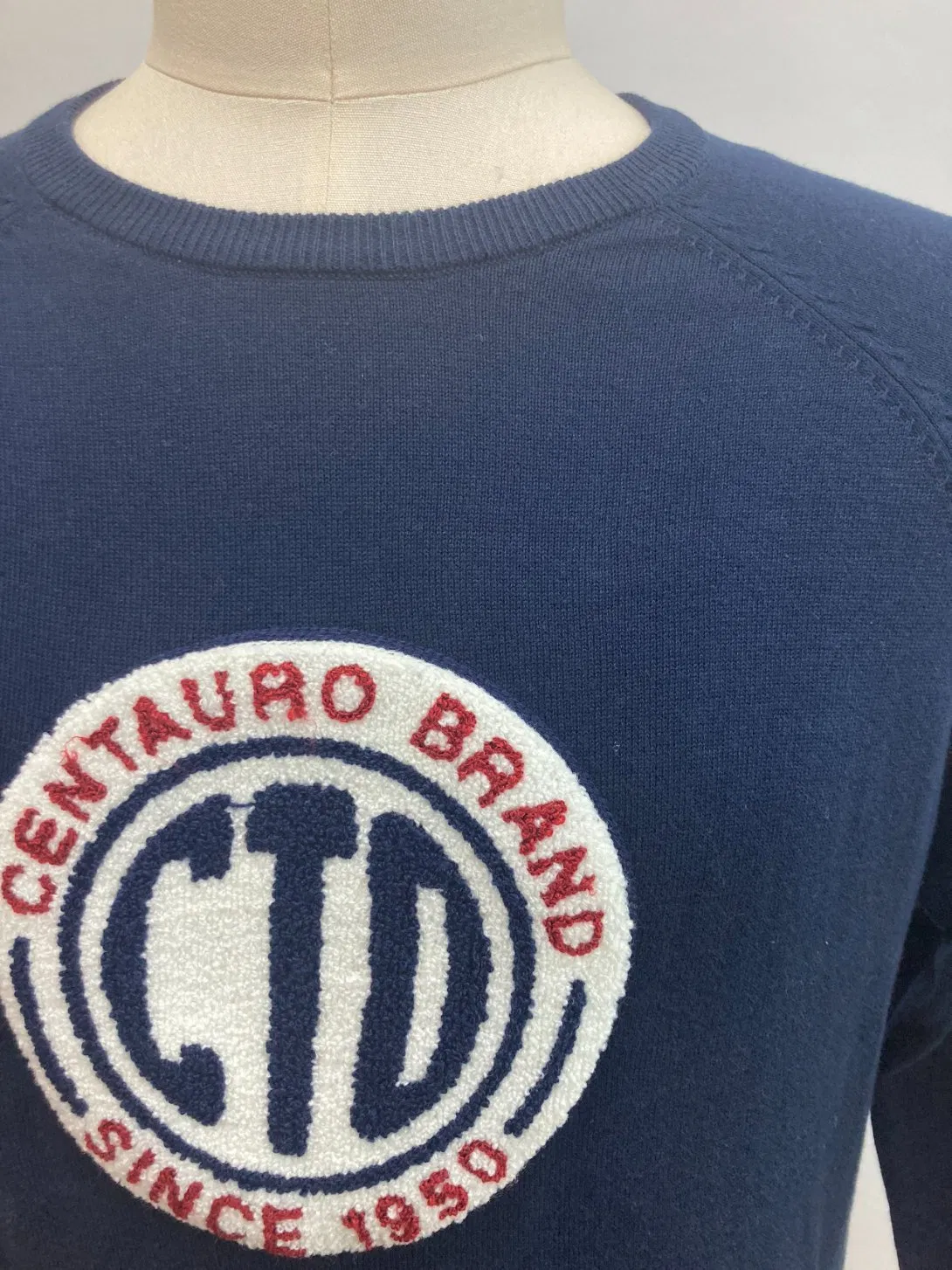 Suéter de punto suelto con cuello redondo de Moda para hombre & amp;prime; Suéter Pullove