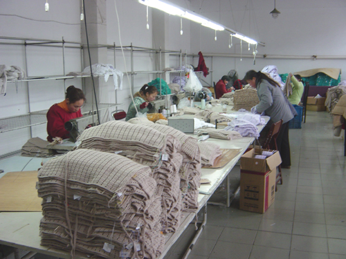 Cárdigan de punto de ganchillo de moda para mujer&amp;prime;s Ropa de suéter de punto