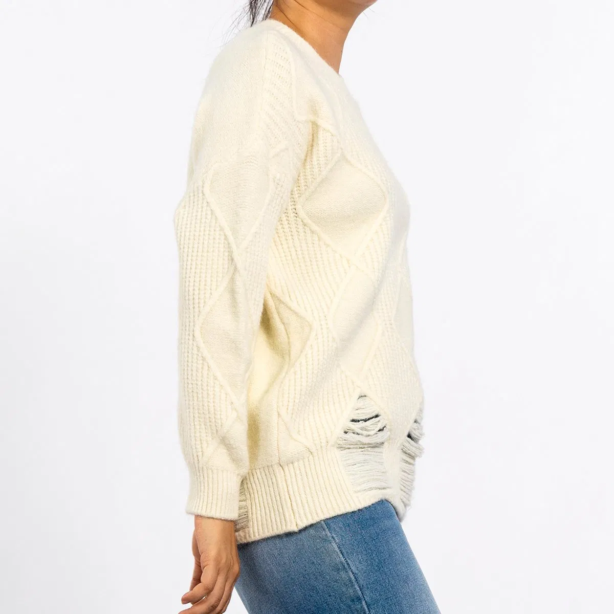 Jersey Beige con Textura Gráfica y Corte de Cuello Redondo