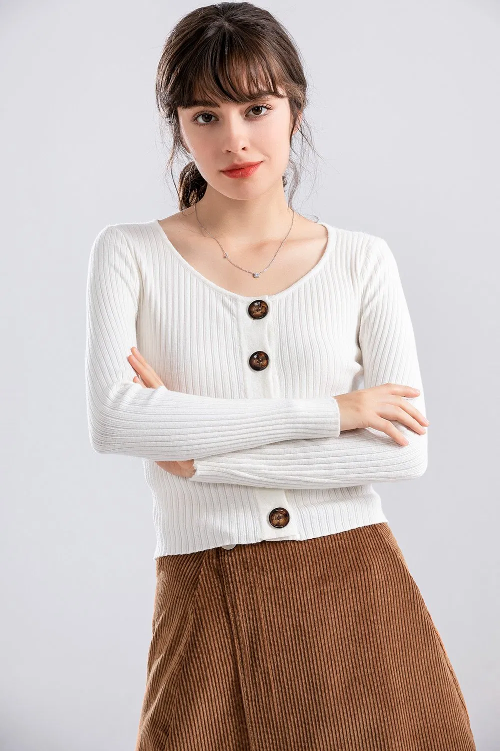 Venta Caliente Nueva Moda de Alta Calidad con Cuello Redondo Cárdigan de Marfil Abotonado Suéter de Otoño Ajustado