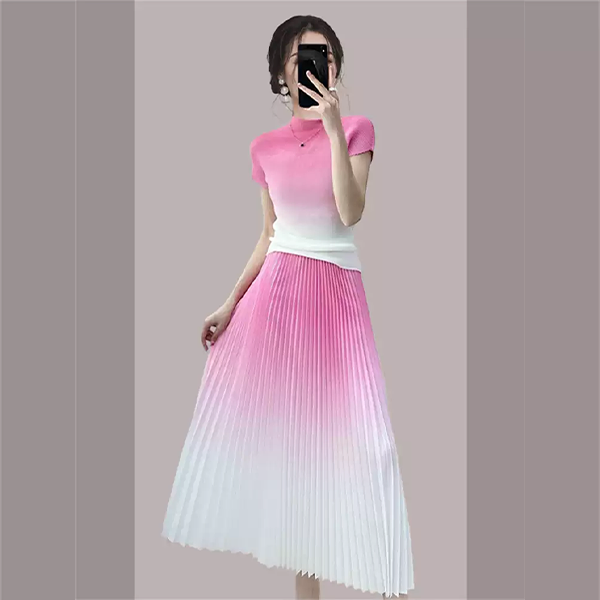 Elegante Falda Plisada Degradada y Conjunto Superior para Mujer