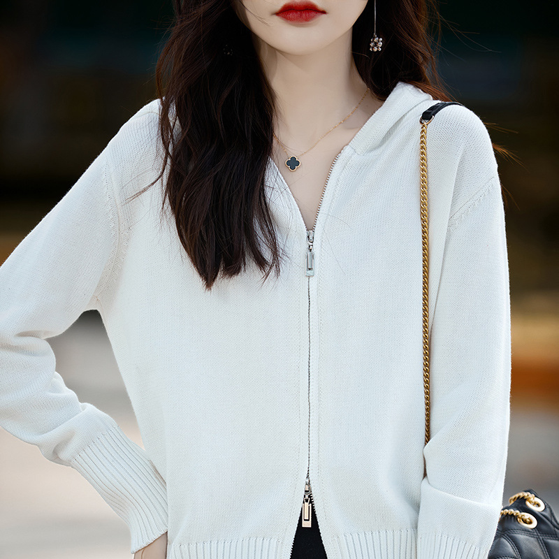 Logotipo de Bordado de Patrón Personalizado Cárdigan de Suéter Estándar de Punto Corto de Seda y Cachemira de Lana Informal de Color Sólido para Mujer Producto