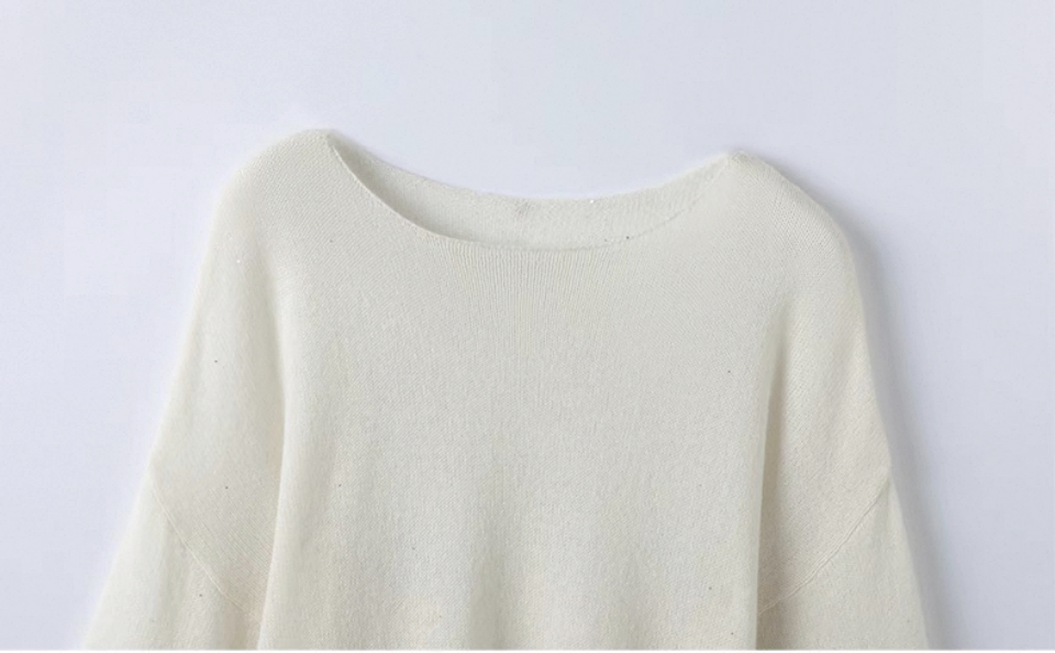 Jersey de Cachemir Puro con Detalle de Pedrería a Mano, Diseño de Cuello Redondo