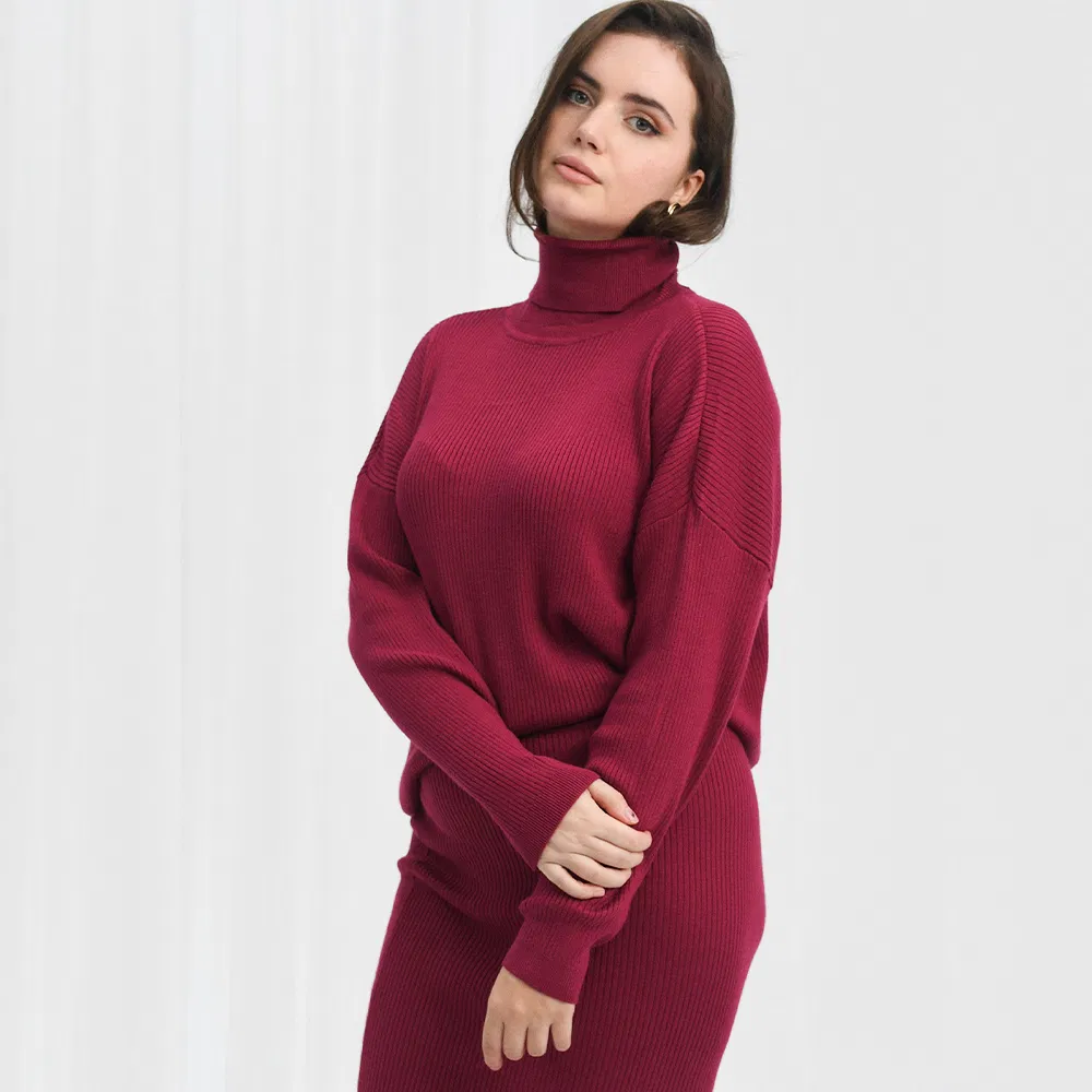 Suéter de cuello redondo para Mujer de Colores Sólidos OEM/ODM Ropa cálida para mujer con cuello alto