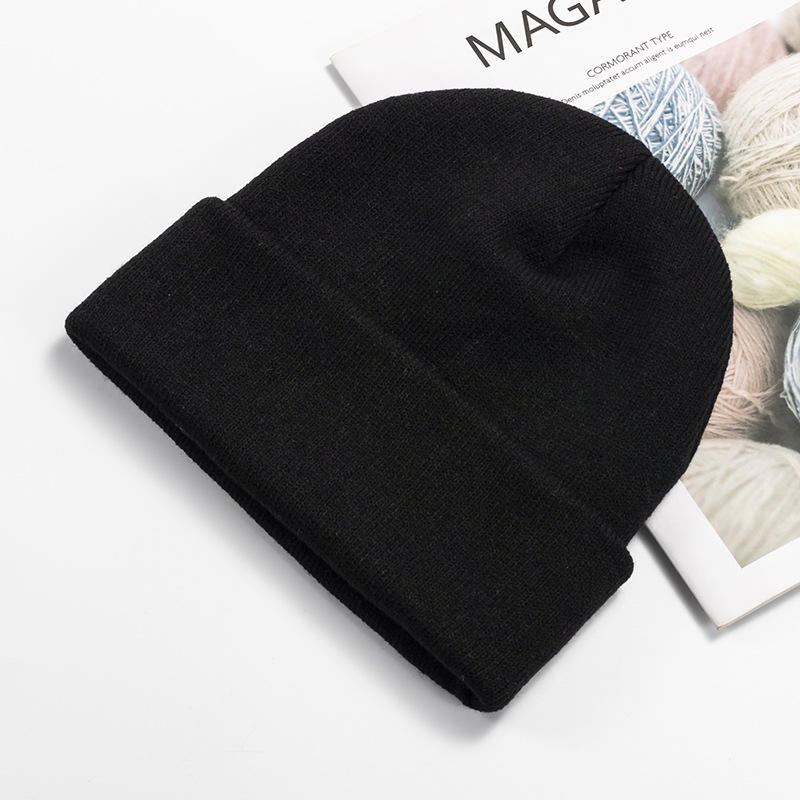 Gorro de punto Cálido de Invierno de Color Sólido con Logotipo Bordado de Moda Personalizado