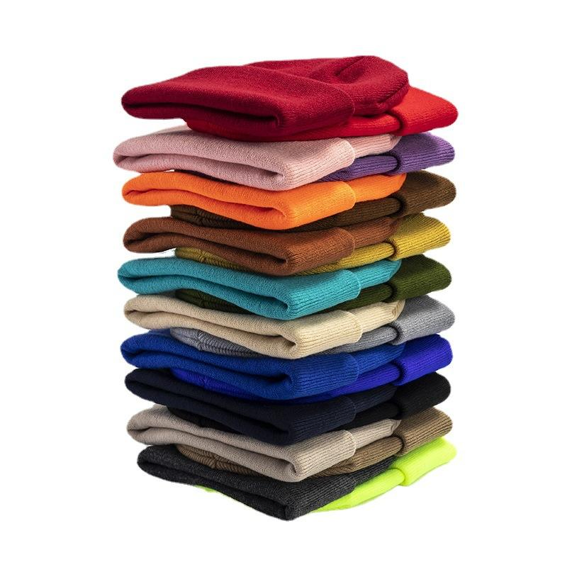 Gorro de punto Cálido de Invierno de Color Sólido con Logotipo Bordado de Moda Personalizado