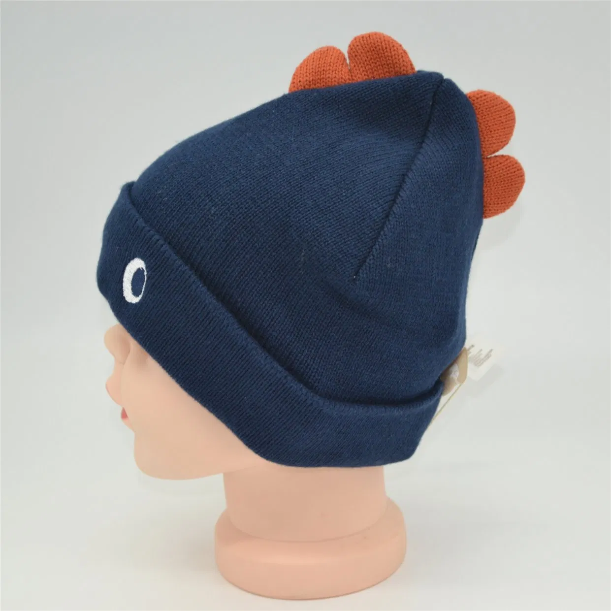 Gorro de punto para Niños con Dibujos Animados Bordados con Logotipo Personalizado con forro polar Gorro de invierno OEM para niños con POMPÓN de hilo reciclado