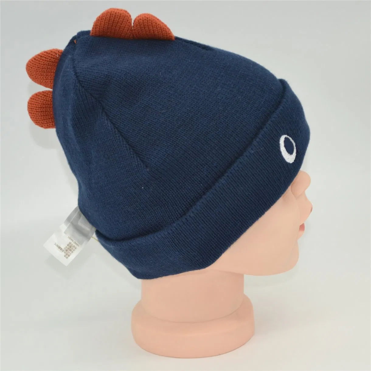 Gorro de punto para Niños con Dibujos Animados Bordados con Logotipo Personalizado con forro polar Gorro de invierno OEM para niños con POMPÓN de hilo reciclado