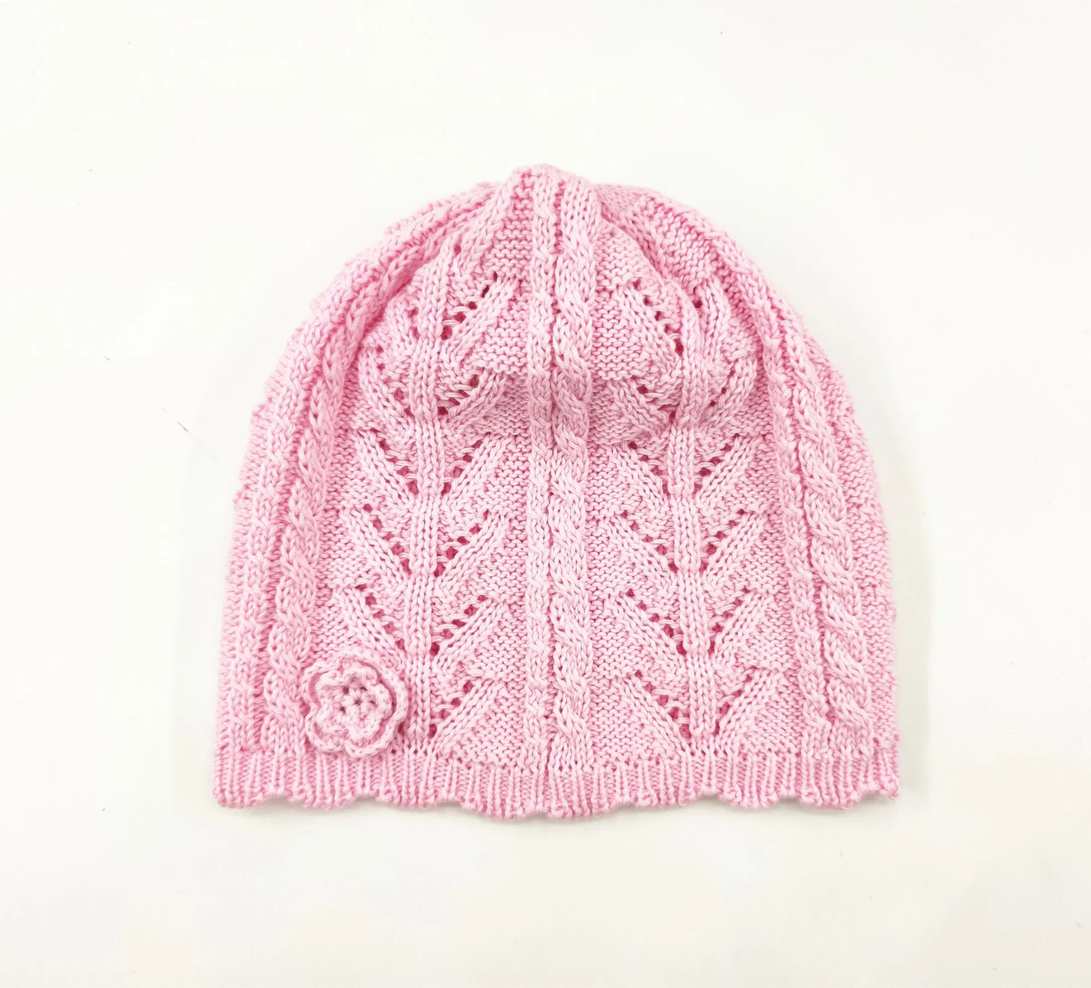 Gorro de Punto Jacquard de Ganchillo Hecho a Mano con Flor