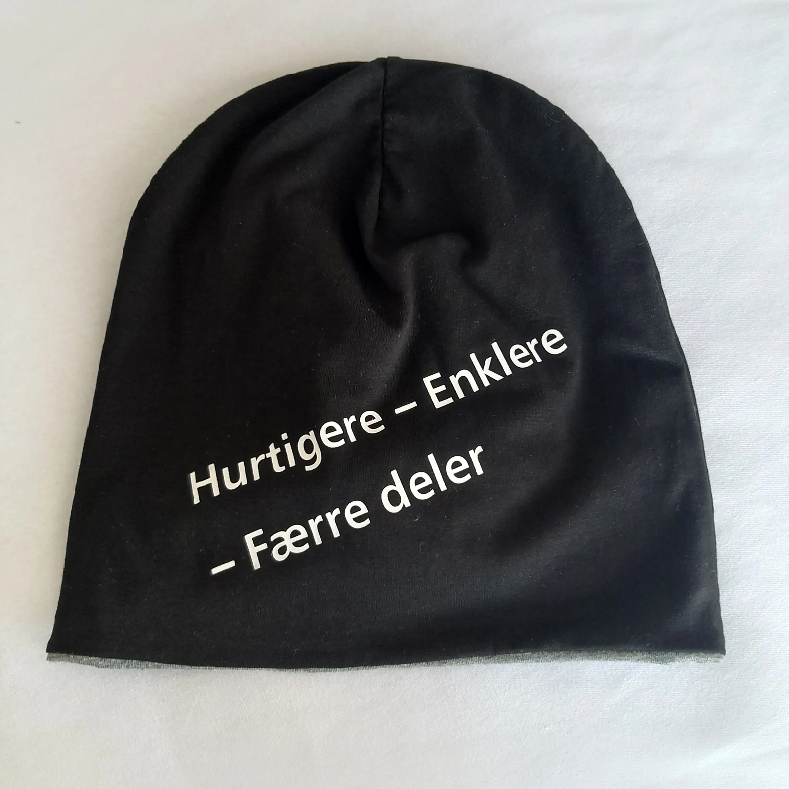 Gorro de Punto con Puños Personalizados con Pompón