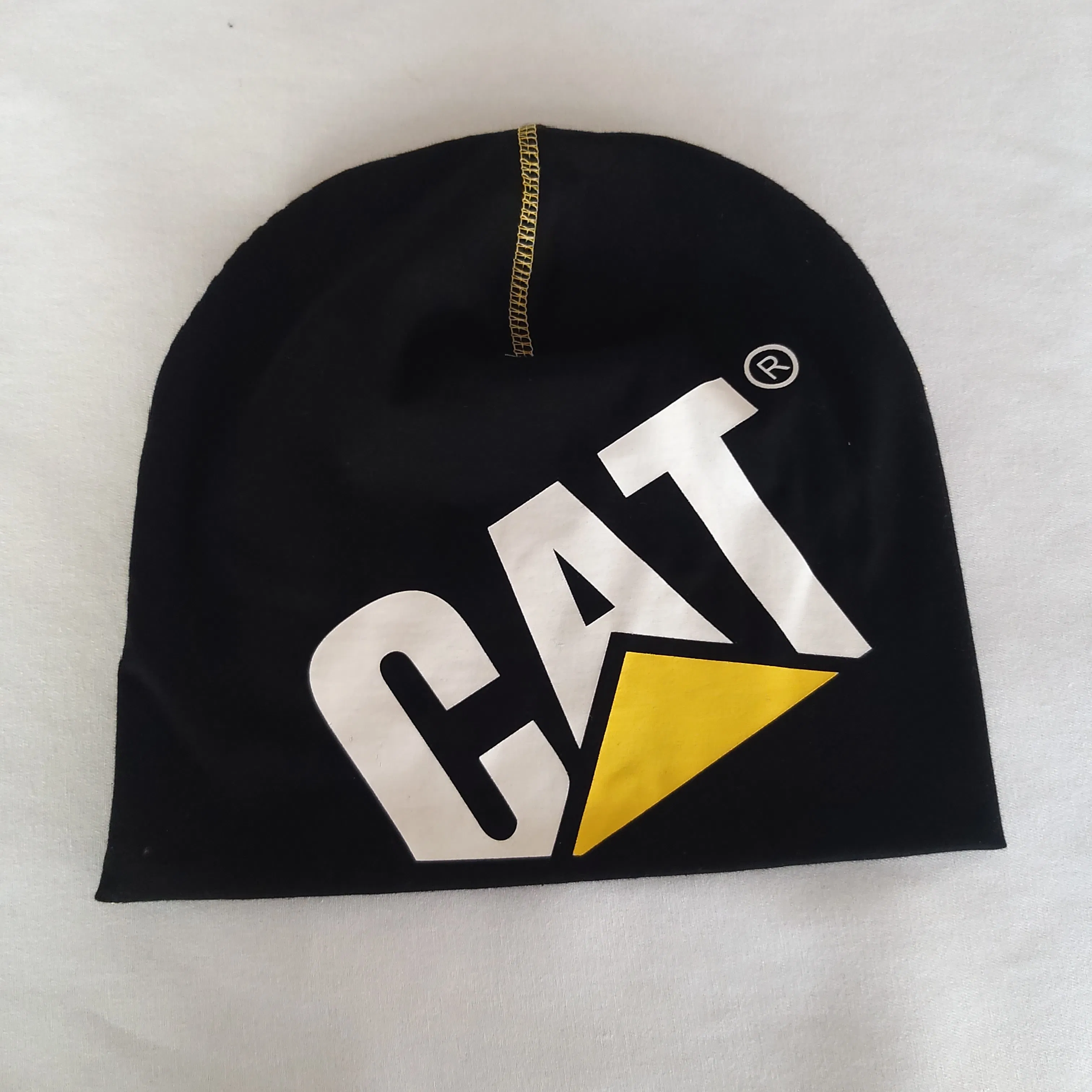 Gorro de Punto con Puños Personalizados con Pompón